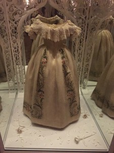 queen victoria's dress